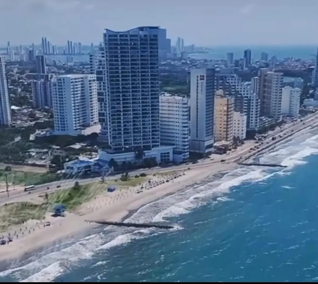 Apto Moderno Frente Al Mar Hermosas Vistas- A 7 Minutos Del Centro Historico Y Del Aeropuerto Internacional Kartagena Apartament